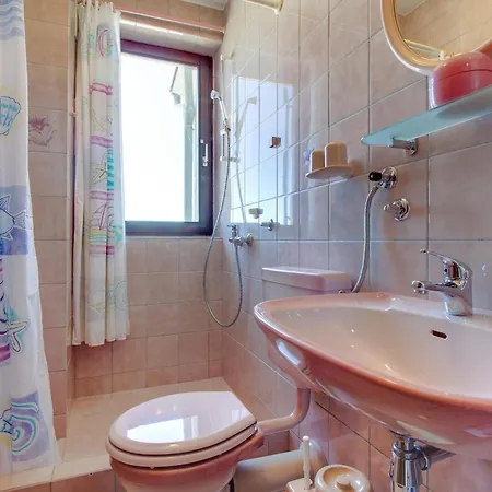 Apartment With A Parking Space Losinj, Losinj - 23160