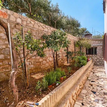 With A Parking Space Losinj, Losinj - 23160 Apartamento