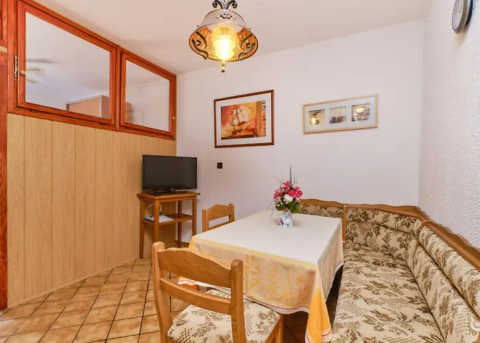 Appartement With A Parking Space Losinj, Losinj - 23160 Mali Lošinj